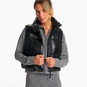 Vuori Hudson Insulated Cropped Vest Black XS